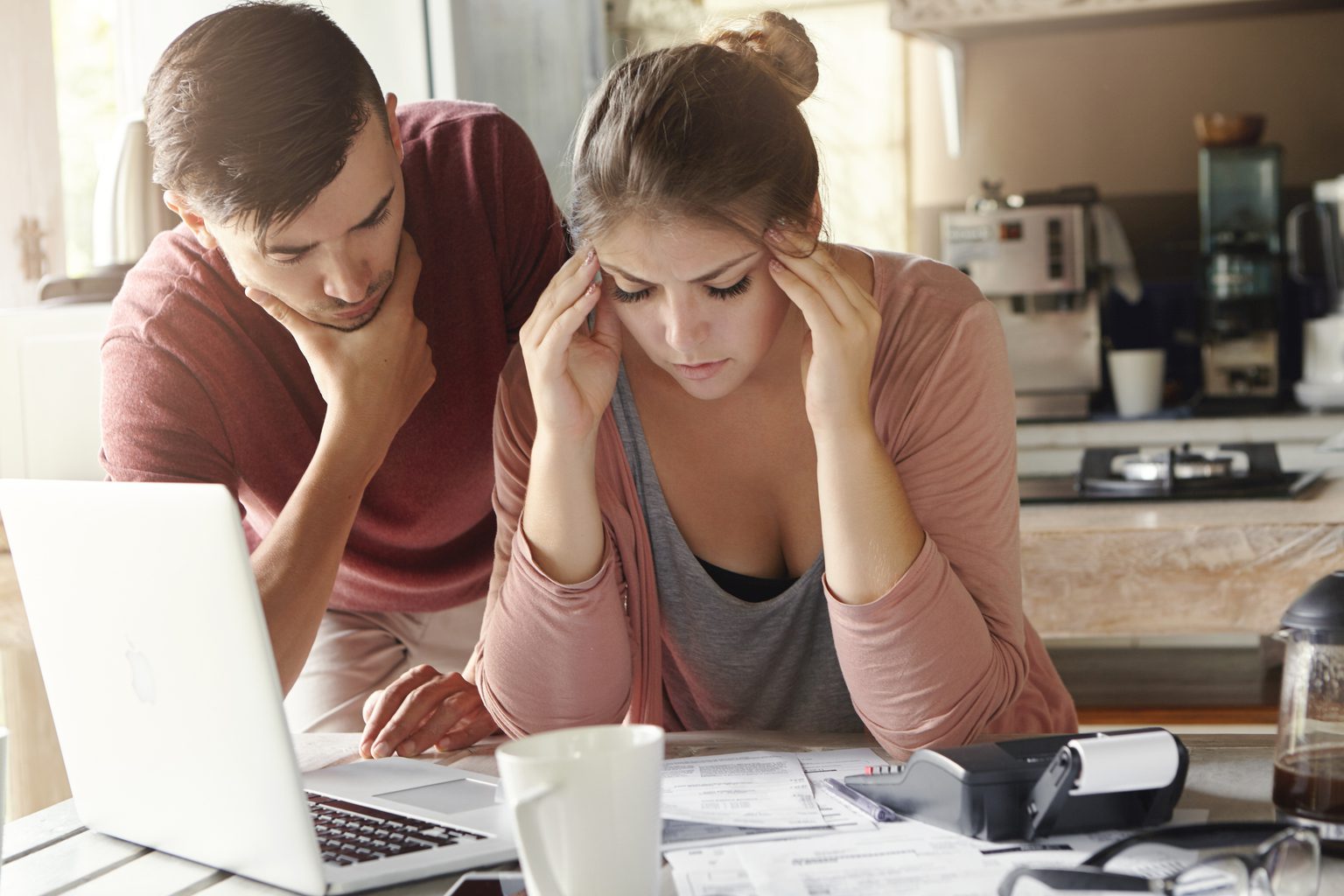 Crédit à la Consommation et Endettement : Comment Éviter le Surendettement